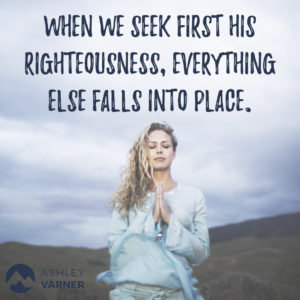 Welcome to the Graceful Life Podcast | AshleyVarner.com #christianmom #Grace #christianpodcast