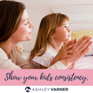 How to Teach Your Child to Pray | AshleyVarner.com #christianparenting #prayer