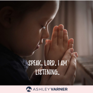 How to Teach Your Child to Pray | AshleyVarner.com #christianparenting #prayer